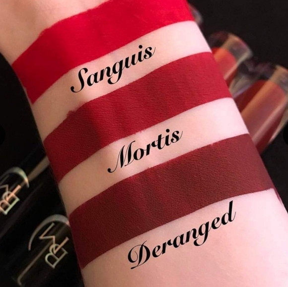 🌟HP🌟💙MORTIS Black 🌑 Moon Liquid Matte Lipstick NWT - Picture 4 of 7